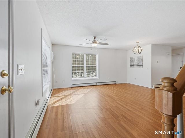 24 Fairway Drive 9, Ledyard, CT 06339