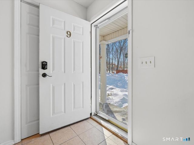 24 Fairway Drive 9, Ledyard, CT 06339