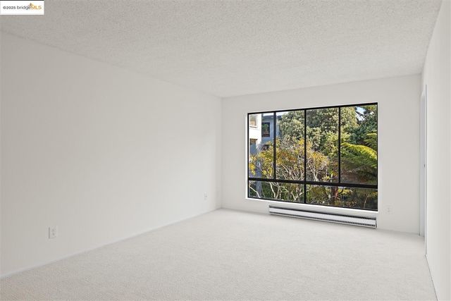 7 Commodore DR A355, Emeryville, CA 94608