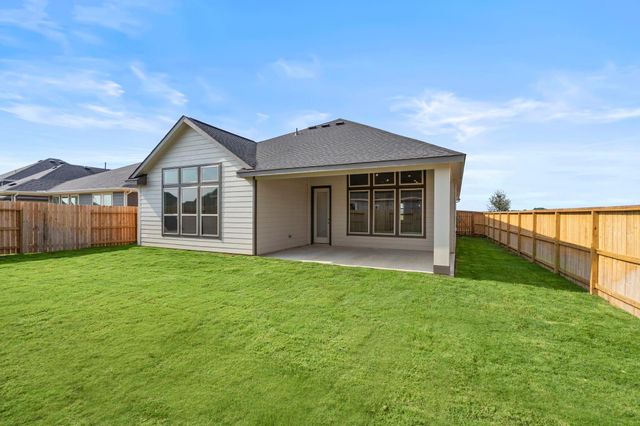 124 Coastal Prairie Drive, Waller, TX 77484