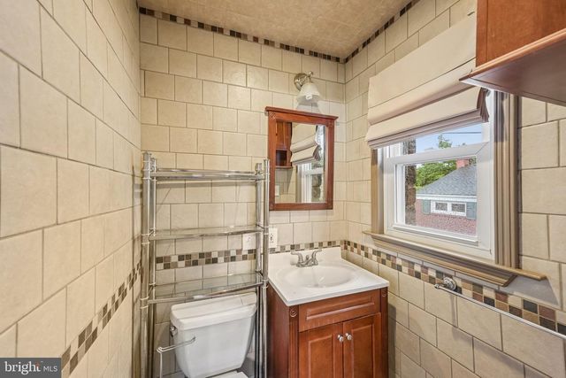 718 AGNES AVE, Morton, PA 19070