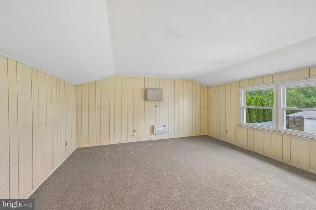 718 AGNES AVE, Morton, PA 19070