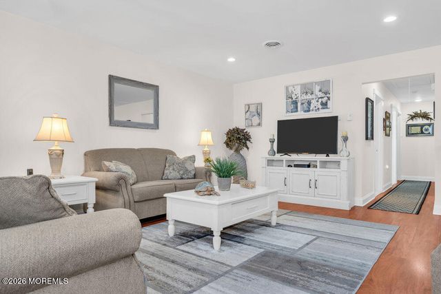 5 Winthrop Place B, Whiting, NJ 08759