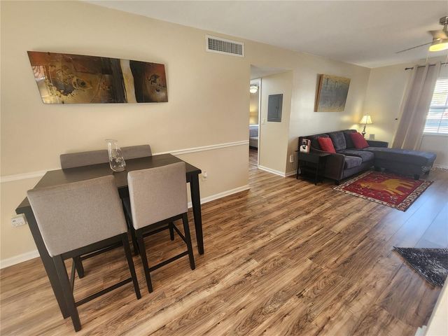 1920 E EDGEWOOD DRIVE D3, Lakeland, FL 33803