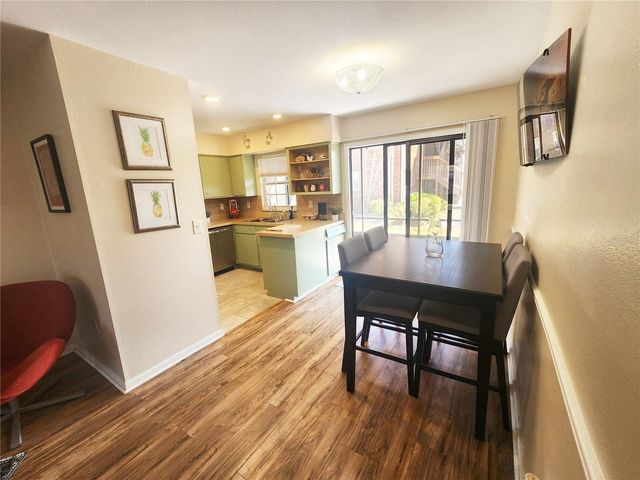 1920 E EDGEWOOD DRIVE D3, Lakeland, FL 33803