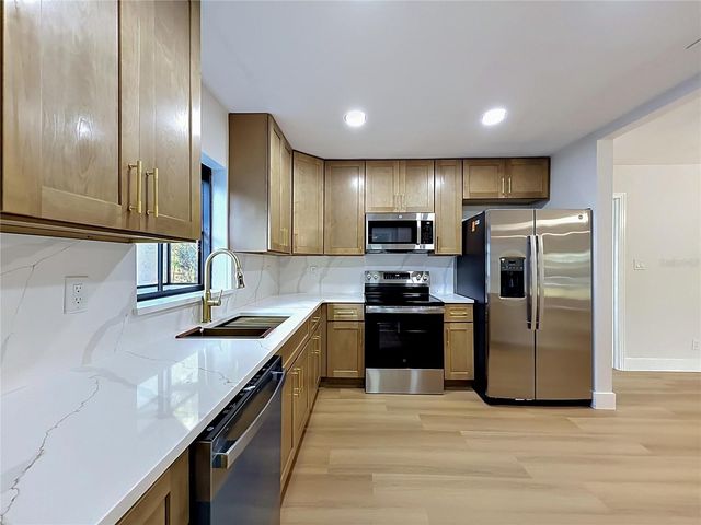 2105 SHAFFER PLACE, Orlando, FL 32806
