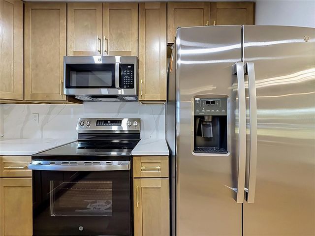 2105 SHAFFER PLACE, Orlando, FL 32806