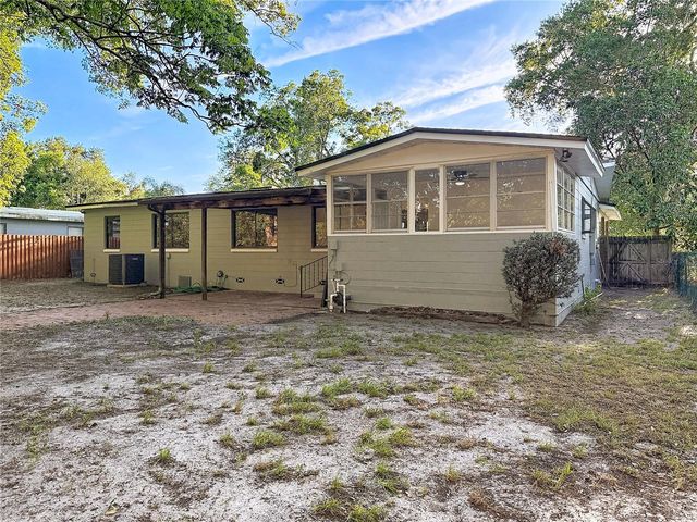 2105 SHAFFER PLACE, Orlando, FL 32806
