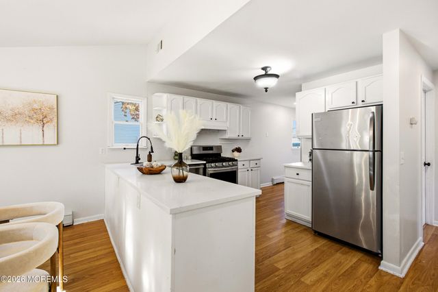 308 Tiller Avenue, Beachwood, NJ 08722