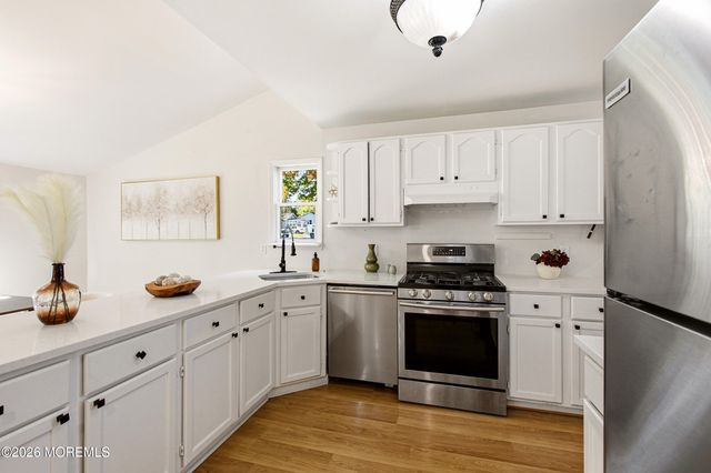 308 Tiller Avenue, Beachwood, NJ 08722