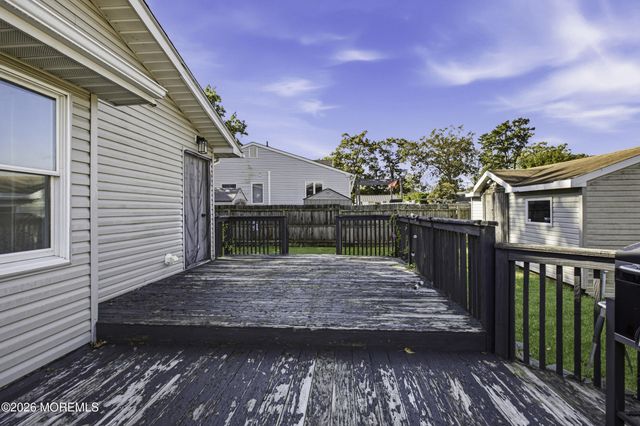 308 Tiller Avenue, Beachwood, NJ 08722