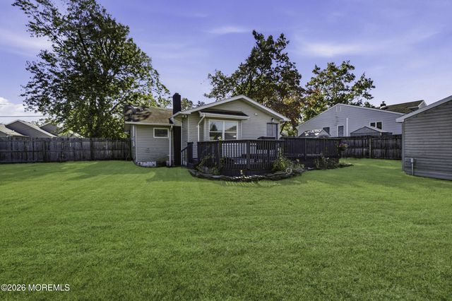 308 Tiller Avenue, Beachwood, NJ 08722