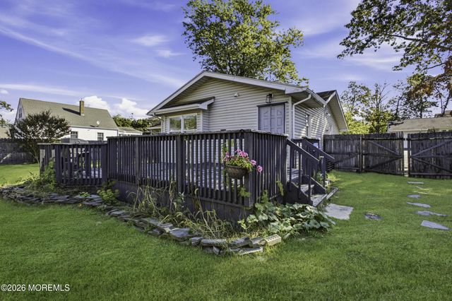308 Tiller Avenue, Beachwood, NJ 08722
