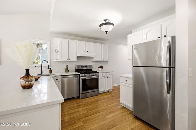 308 Tiller Avenue, Beachwood, NJ 08722