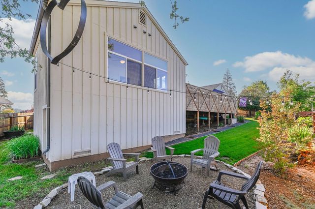 159 Stone Ridge Ct, Murphys, CA 95247