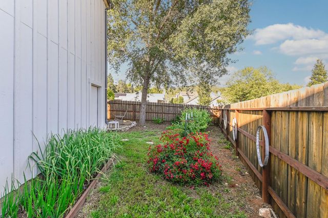 159 Stone Ridge Ct, Murphys, CA 95247