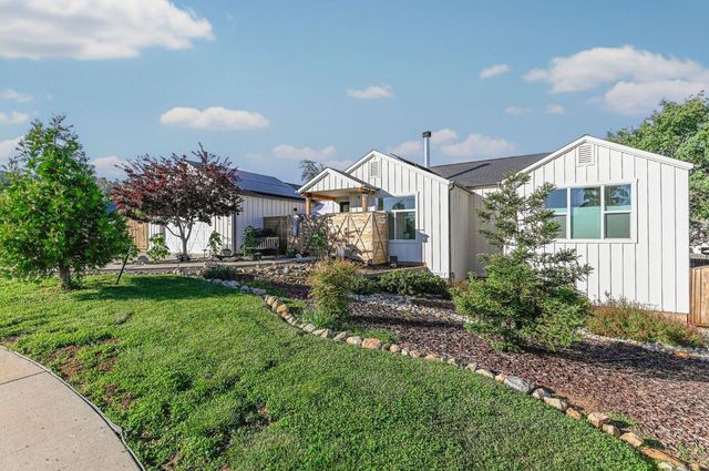 159 Stone Ridge Ct, Murphys, CA 95247