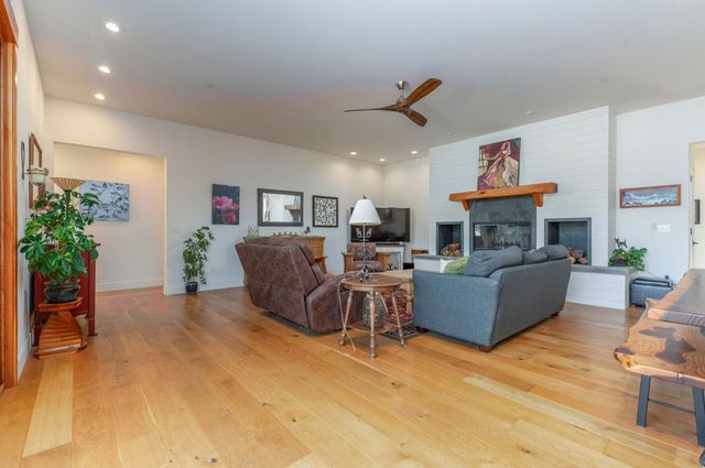 159 Stone Ridge Ct, Murphys, CA 95247