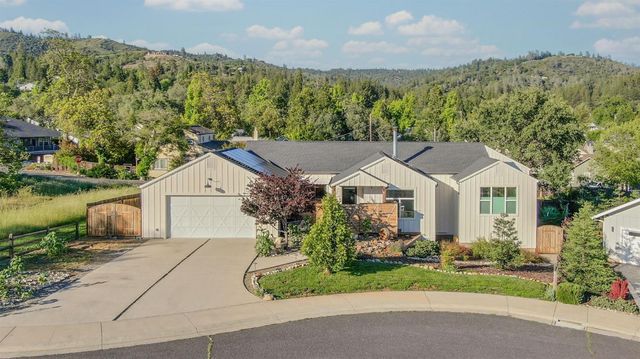 159 Stone Ridge Ct, Murphys, CA 95247