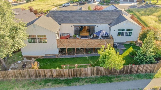 159 Stone Ridge Ct, Murphys, CA 95247