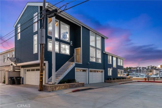 1011 N Bay Front, Newport Beach, CA 92662