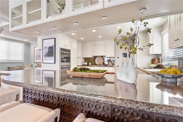 1011 N Bay Front, Newport Beach, CA 92662