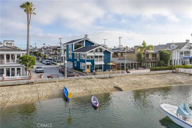 1011 N Bay Front, Newport Beach, CA 92662