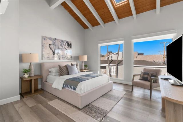 1011 N Bay Front, Newport Beach, CA 92662