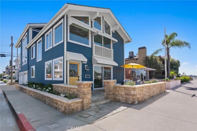 1011 N Bay Front, Newport Beach, CA 92662