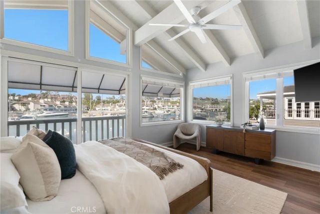 1011 N Bay Front, Newport Beach, CA 92662