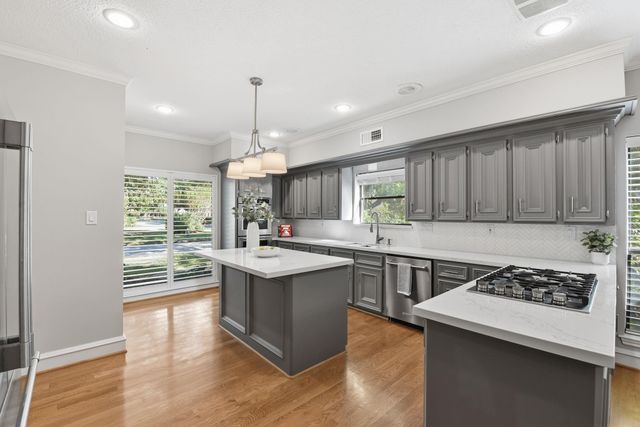 16003 Kempton Park Drive, Spring, TX 77379