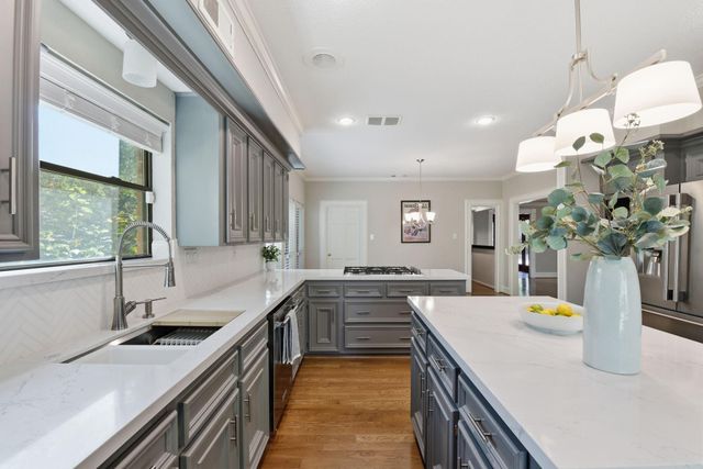 16003 Kempton Park Drive, Spring, TX 77379