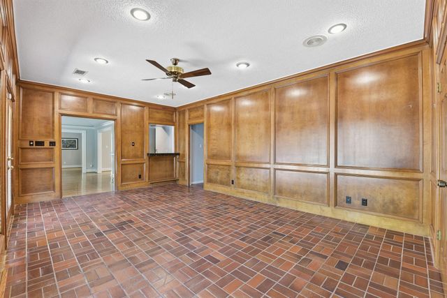 16003 Kempton Park Drive, Spring, TX 77379