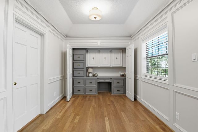 16003 Kempton Park Drive, Spring, TX 77379