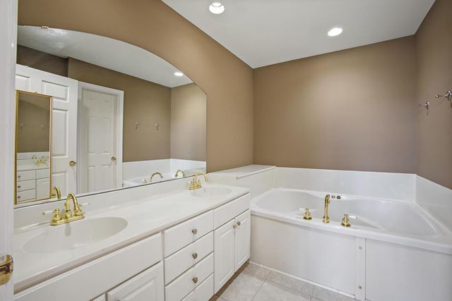 104 Knollwood Court, Orangeburg, SC 29118