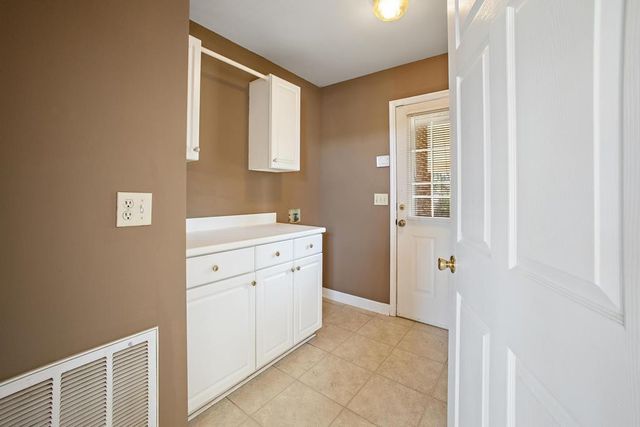 104 Knollwood Court, Orangeburg, SC 29118