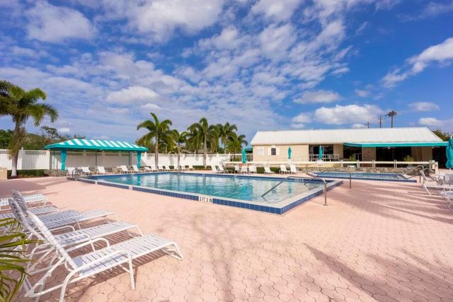 18460 SE Wood Haven Lane D, Jupiter, FL 33469