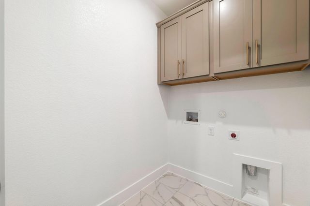 8208 Bouvreuil DR, Austin, TX 78738