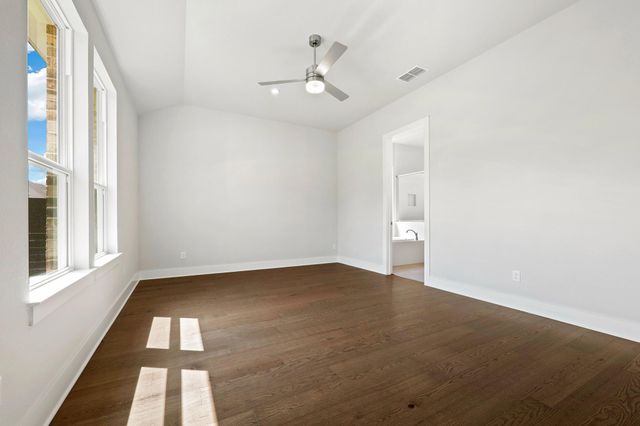 8208 Bouvreuil DR, Austin, TX 78738