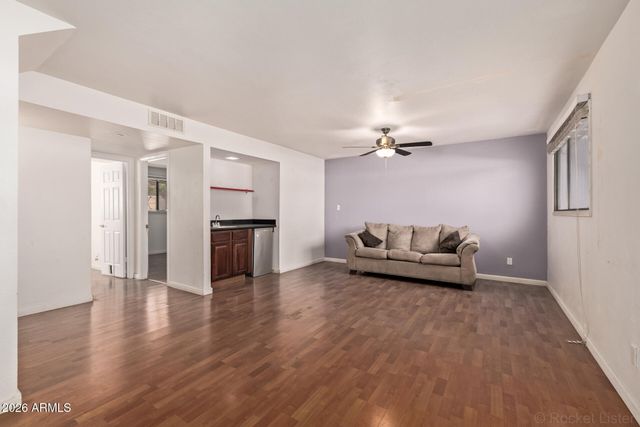 8625 E OSBORN Road, Scottsdale, AZ 85251