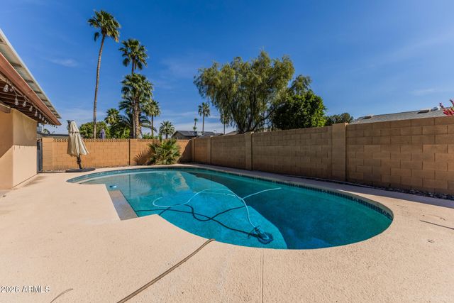 8625 E OSBORN Road, Scottsdale, AZ 85251