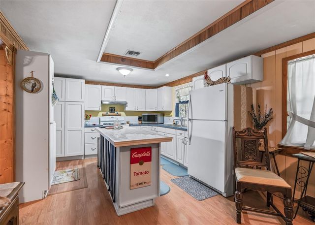 1295 N US 301, Sumterville, FL 33585