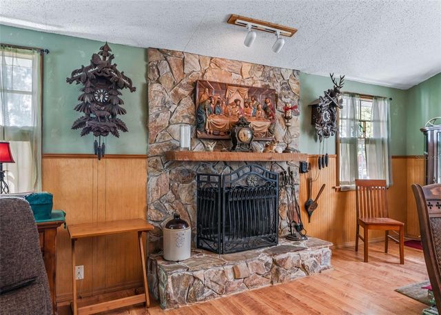 1295 N US 301, Sumterville, FL 33585