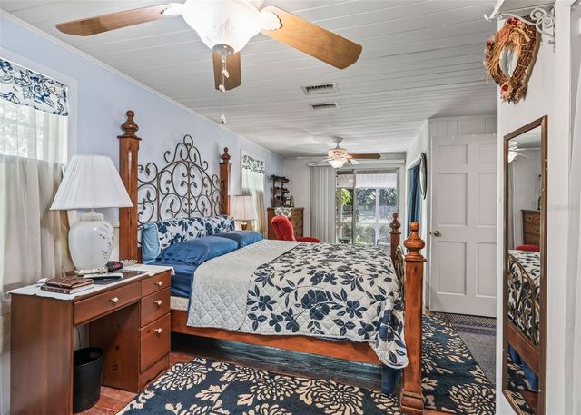 1295 N US 301, Sumterville, FL 33585