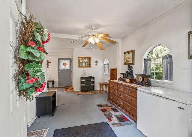 1295 N US 301, Sumterville, FL 33585