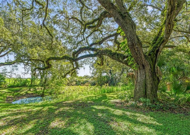 1295 N US 301, Sumterville, FL 33585