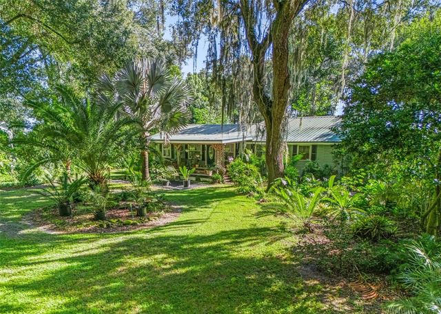 1295 N US 301, Sumterville, FL 33585