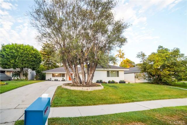 1344 Avolencia, Fullerton, CA 92835