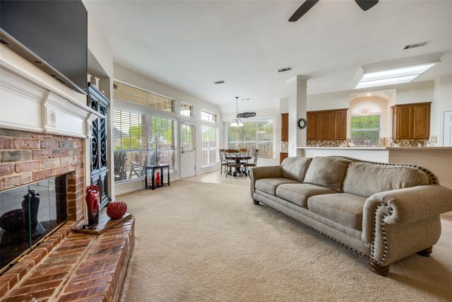 2213 Dove Meadow Drive, Flower Mound, TX 75028