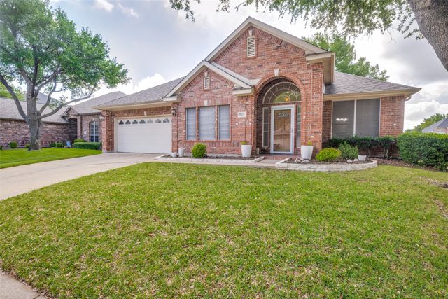 2213 Dove Meadow Drive, Flower Mound, TX 75028